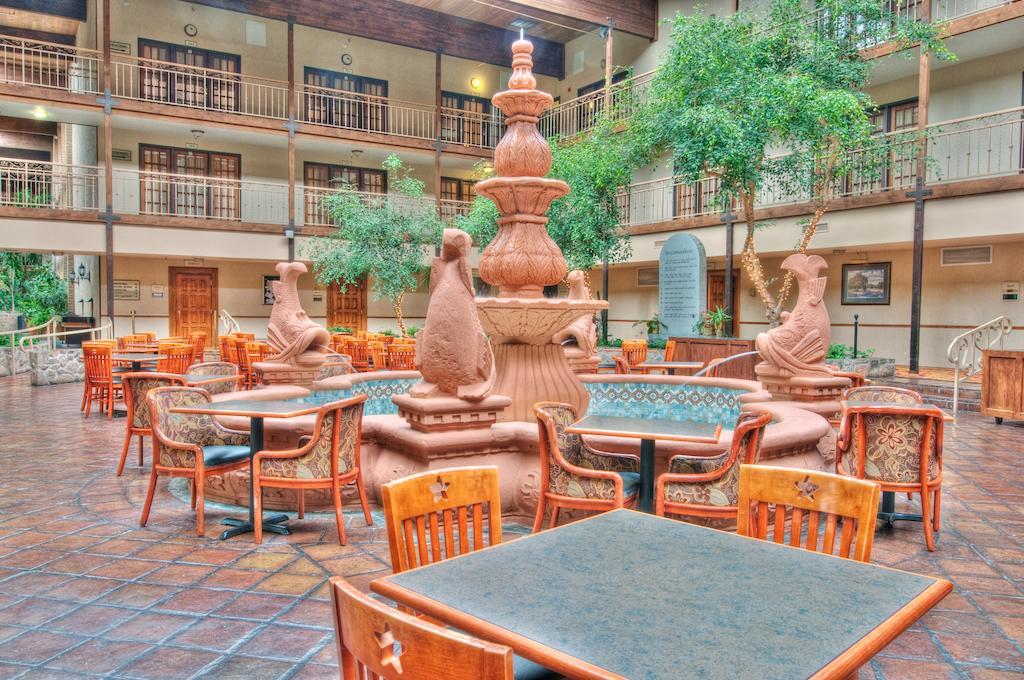 Mcm Elegante Suites Abilene Extérieur photo