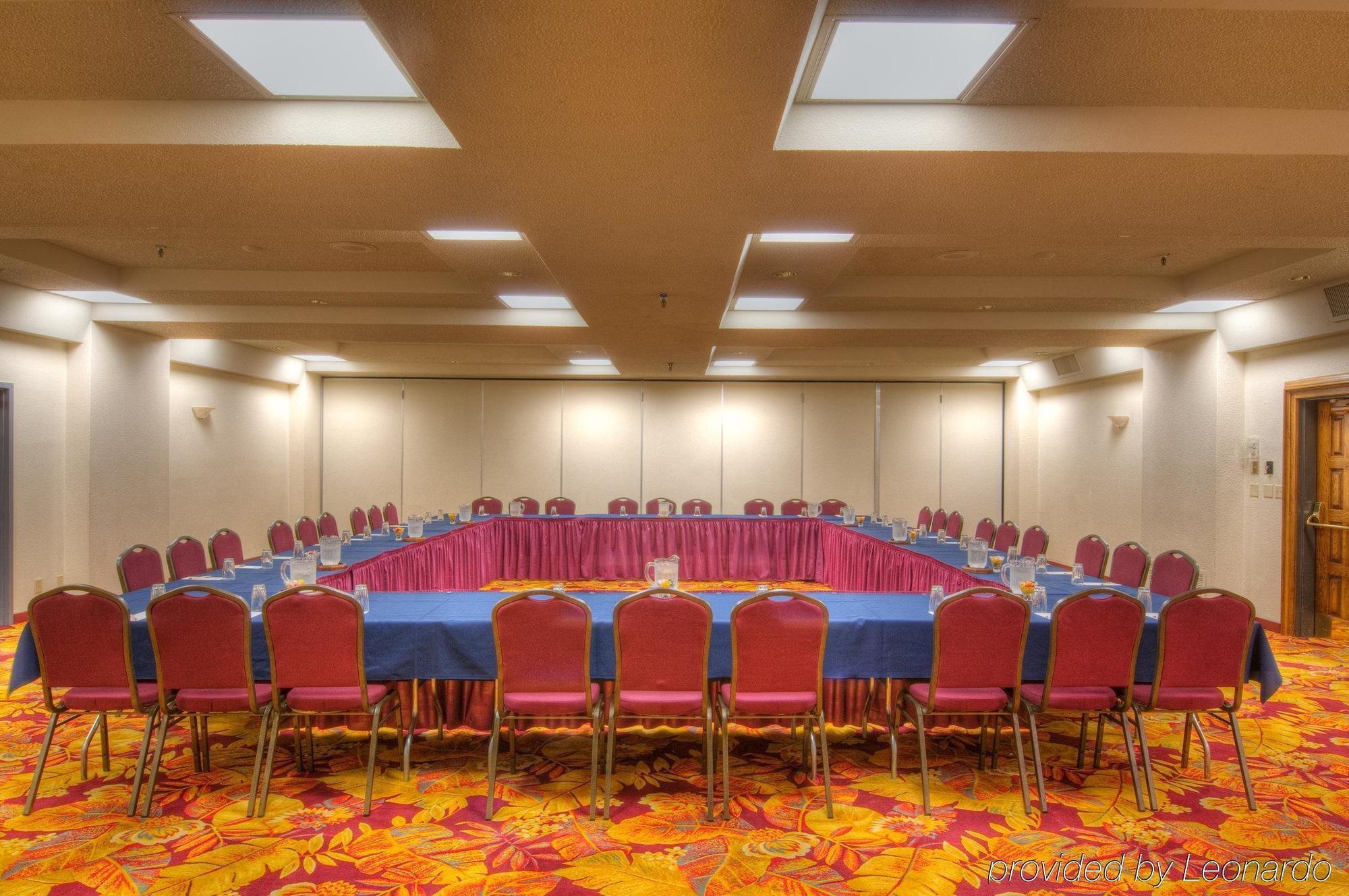 Mcm Elegante Suites Abilene Extérieur photo