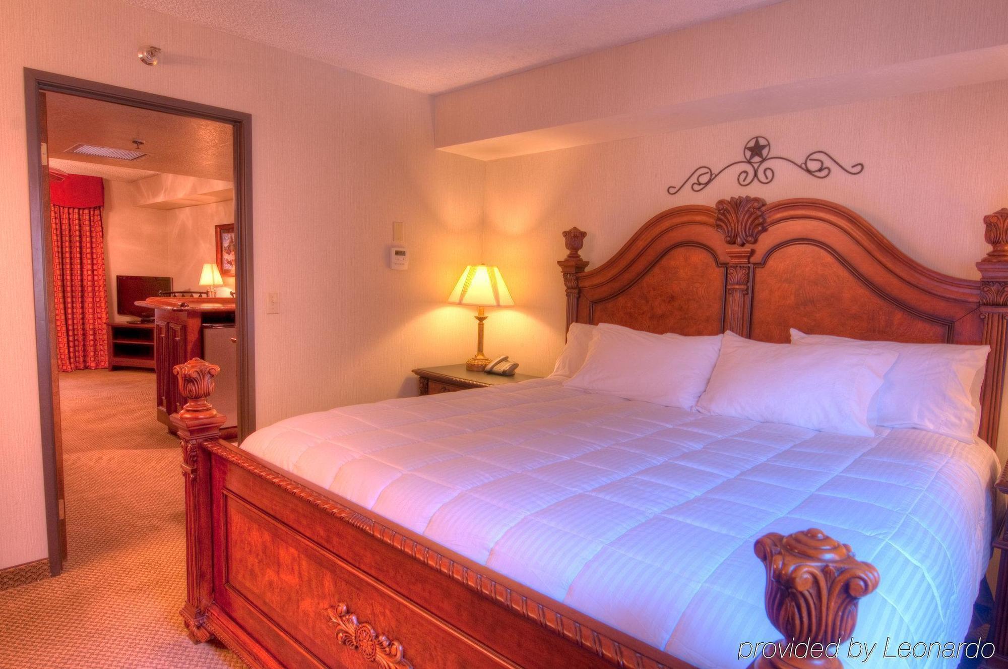Mcm Elegante Suites Abilene Extérieur photo