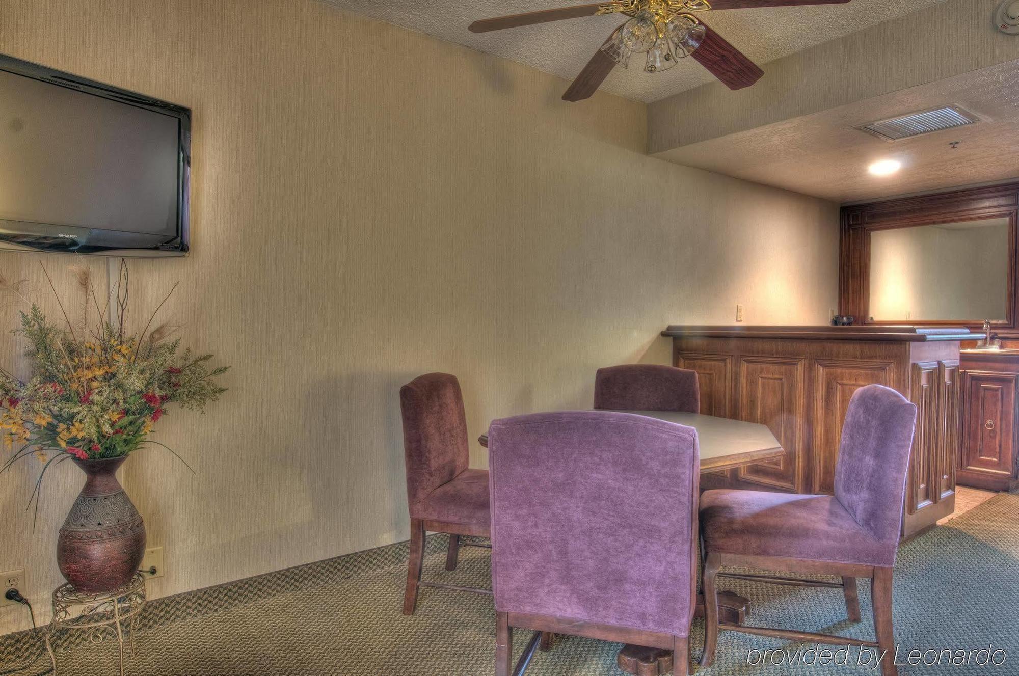Mcm Elegante Suites Abilene Extérieur photo