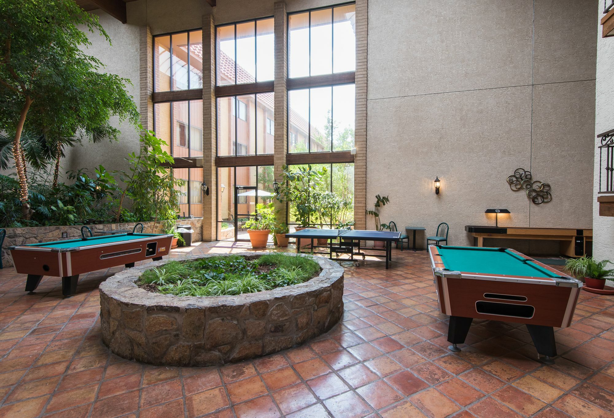 Mcm Elegante Suites Abilene Extérieur photo